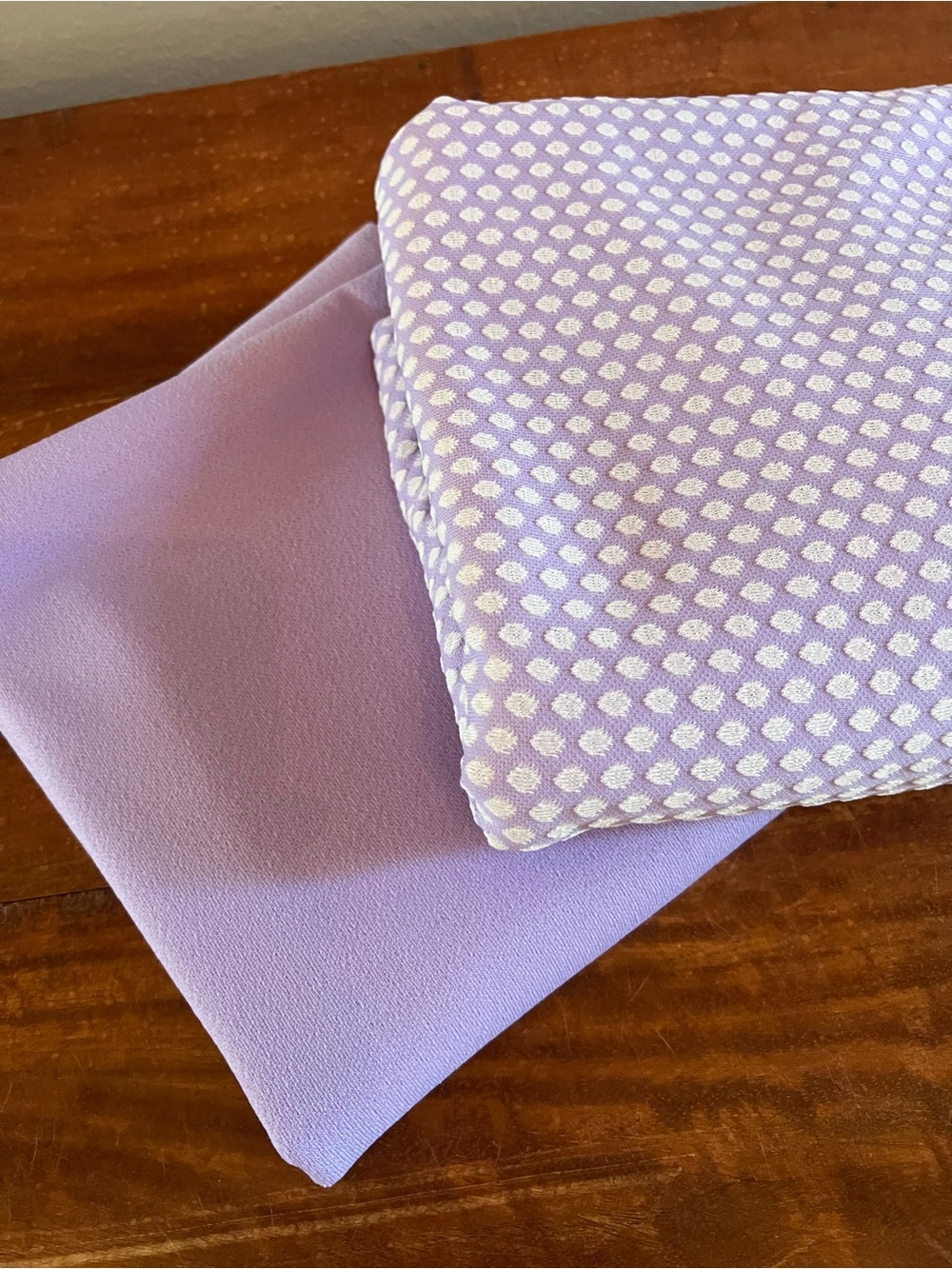 Vintage Fabric 1.5 Yards Lightweight Polyester Lavender Purple White Dots Sewing - Picture 6 of 7